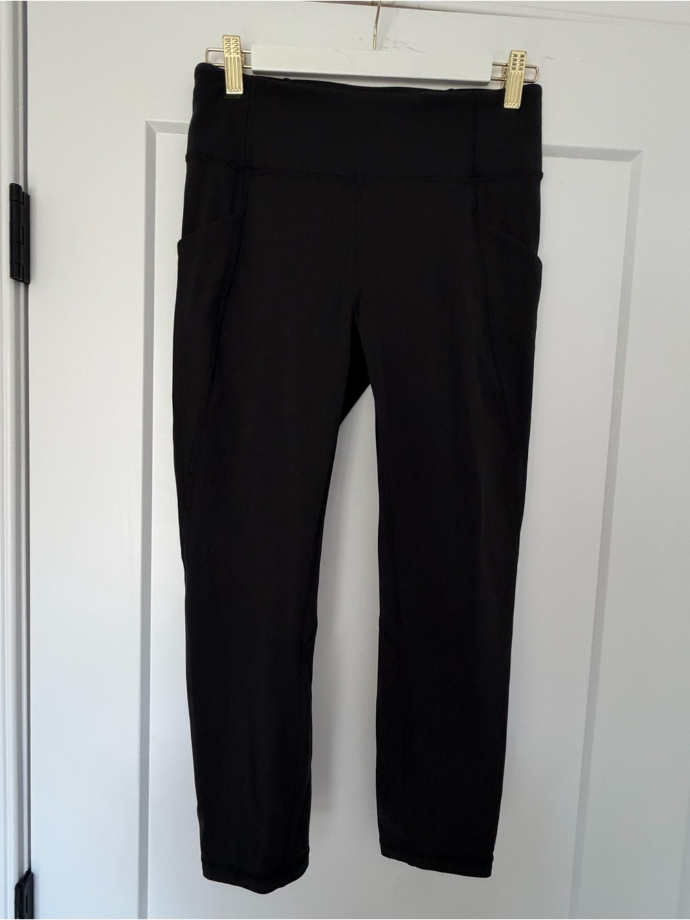 Lululemon Women’s High-Waist Black Leggings 24”